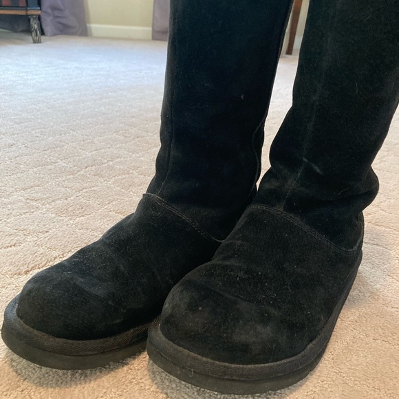 UGG Tall Boot - Picture 2 of 5